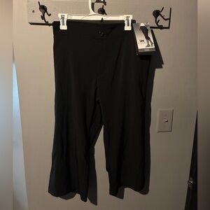 NWT Lee Riders Midrise Capri
